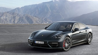 Porsche reveals the 2017 Panamera and result is pretty