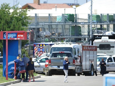 Texas Wal-Mart stand-off: No casualties reported; hostage-taker shot dead Texas Wal-Mart stand-off: No casualties reported; hostage-taker shot dead