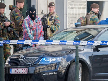 Bomb alert triggers anti- terror operation in Brussels Bomb alert triggers anti- terror operation in Brussels