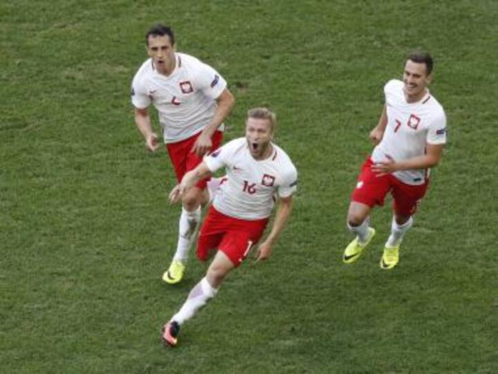 Euro 2016: Poland beat Ukraine to set up Switzerland clash in last 16 Euro 2016: Poland beat Ukraine to set up Switzerland clash in last 16