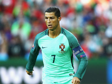 Euro 2016: Cristiano Ronaldo can tackle burden of expectations, says Portugal coach Euro 2016: Cristiano Ronaldo can tackle burden of expectations, says Portugal coach
