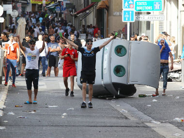 Russians are as much to blame as English fans for Euro 2016 violence: Robbie Fowler Russians are as much to blame as English fans for Euro 2016 violence: Robbie Fowler
