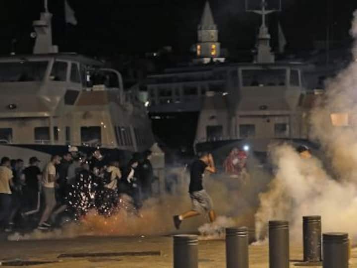 Watch: Violent clashes between Russia and England fans caught on camera