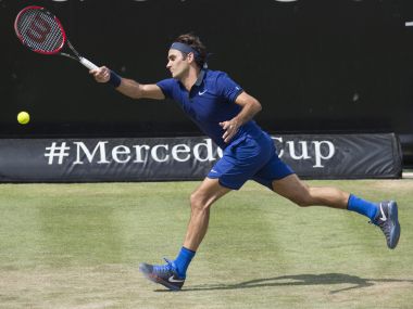 Roger Federer reaches Stuttgart last-eight, grabs new record with 1072 match wins Roger Federer reaches Stuttgart last-eight, grabs new record with 1072 match wins