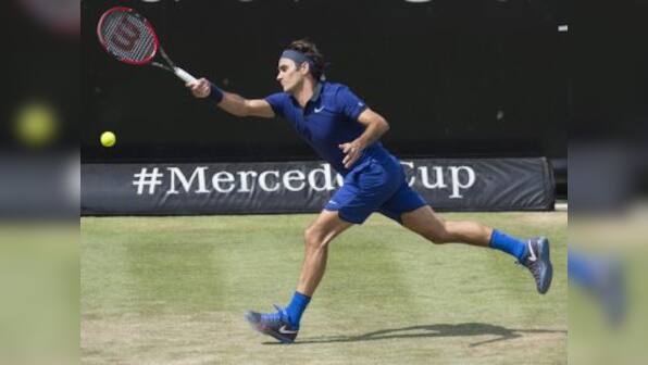 Roger Federer reaches Stuttgart last-eight, grabs new record with 1072 match wins