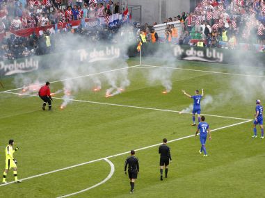 Euro 2016: Croatia face sanctions after match against Czech Republic halted by flares Euro 2016: Croatia face sanctions after match against Czech Republic halted by flares