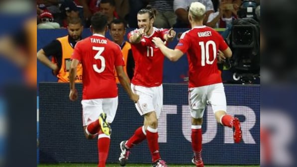 Euro 2016: Gareth Bale strikes again as brilliant Wales cruise past Russia into last 16