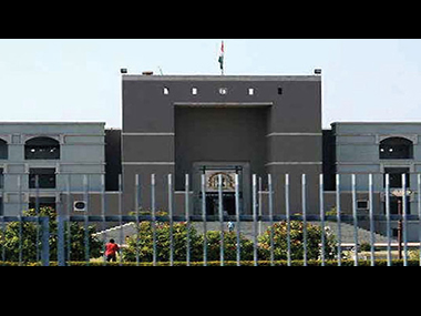 Modi degree row: HC stays CIC order asking Gujarat university to give info to Kejriwal Modi degree row: HC stays CIC order asking Gujarat university to give info to Kejriwal