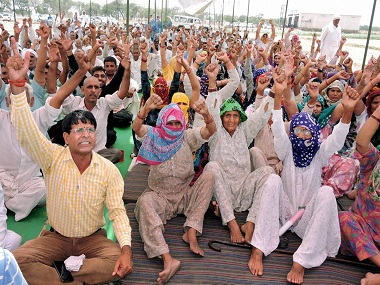Jat quota stir: Agitation spills over into Delhi, protests held in support of the movement Jat quota stir: Agitation spills over into Delhi, protests held in support of the movement