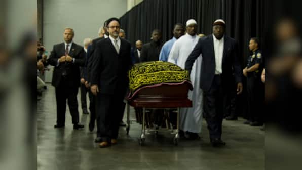 Muhammad Ali to be laid to rest in hometown Louisville after two-day farewell