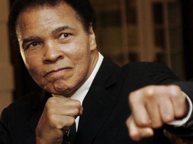 Muhammad Ali's condition 'extraordinarily grave', boxing legend reportedly near death Muhammad Ali's condition 'extraordinarily grave', boxing legend reportedly near death