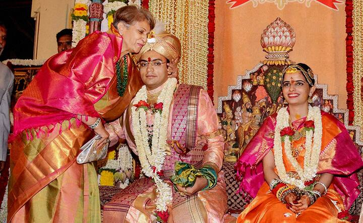 India's royal wedding: Mysuru Wadiyar scion Yaduveer ties the knot with Trishika Singh