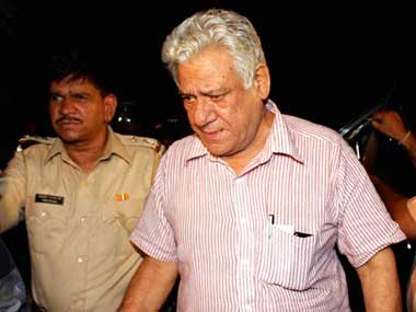 Om Puri's serenade in New Delhi: Why BJP is the magnet for ageing actors? Om Puri's serenade in New Delhi: Why BJP is the magnet for ageing actors?