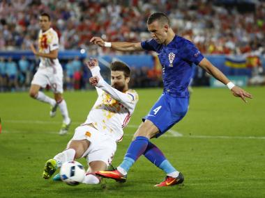 Euro 2016: Sergio Ramos misses penalty as Croatia stun Spain to top group Euro 2016: Sergio Ramos misses penalty as Croatia stun Spain to top group