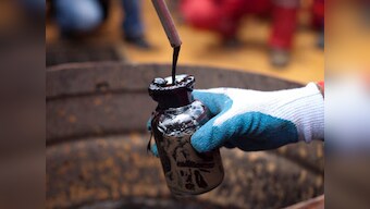 Oil extends gains in Asian trading as Brexit fears ease