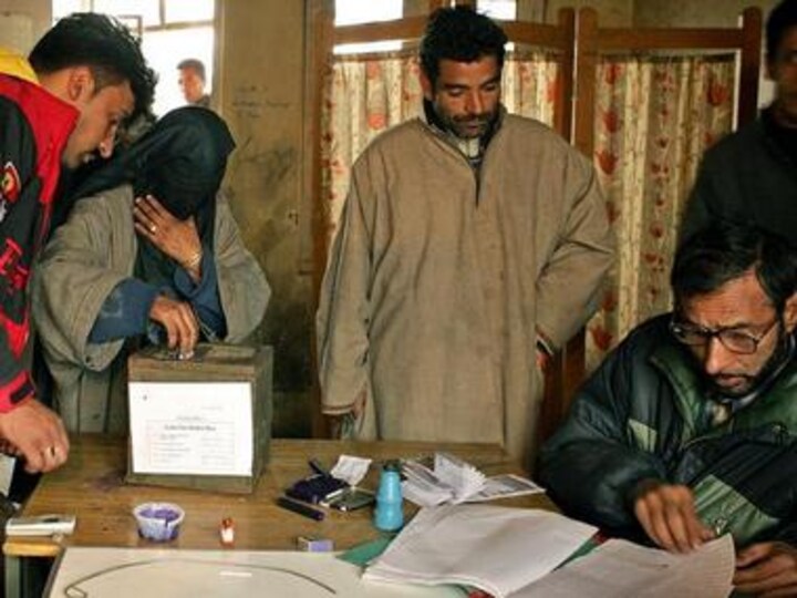 Anantnag bypolls: Voting starts on a dull note