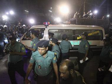 Pakistani policeman arrested for assaulting a Hindu octogenarian
