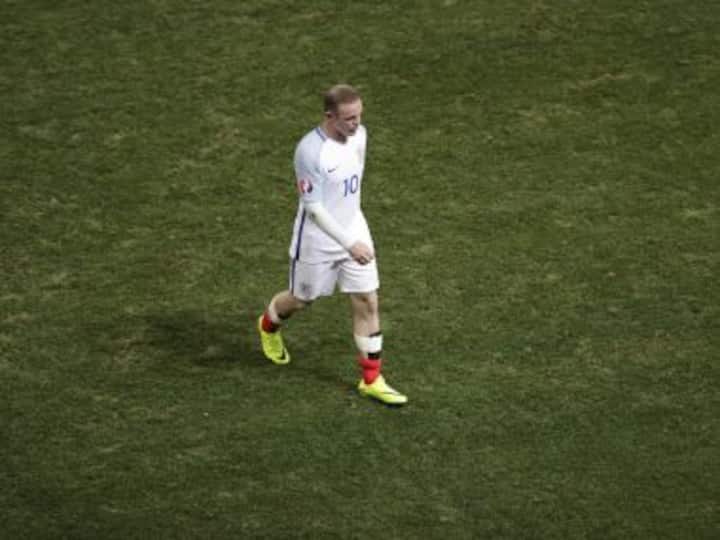Euro 2016: Spain's white shirt jinx continues as hapless England shocked by minnows Iceland