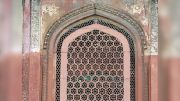 The emperor, his queen and a saint: Why Jehangir built the incomplete Shahpir Makbara