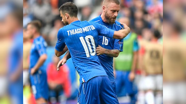 Euro 2016: Italy sweating on De Rossi injury as Thiago Motta suspension adds to Conte's headache