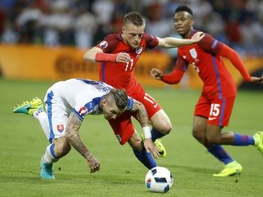 Jamie Vardy signs new Leicester contract. AP