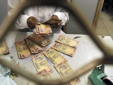 CBI books railway officials, private company for using old demonetised notes CBI books railway officials, private company for using old demonetised notes