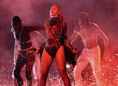 The BET Awards 2016: A mix of racial politics and Prince tributes The BET Awards 2016: A mix of racial politics and Prince tributes