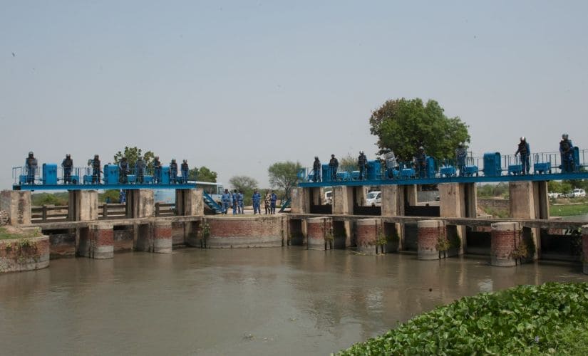 Armed personnel of Central Paramilitary Forces guarding Munak Canal like a fort. Naresh Sharma
