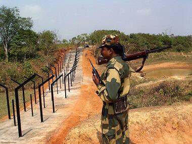 Indo-Bangladesh border to be sealed by June 2017: Centre