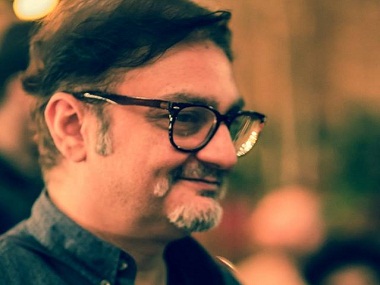 Theatre as a medium is alive and kicking: Vinay Pathak Theatre as a medium is alive and kicking: Vinay Pathak