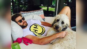 Miley Cyrus just made her romance with Liam Hemsworth official!