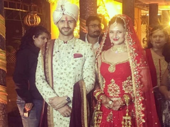 Golden couple of TV: Divyanka Tripathi and Vivek Dahiya are hitched