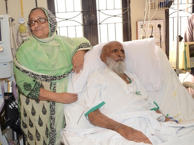 Pakistan's noted philanthropist Abdul Sattar Edhi breathes his last in Karachi Pakistan's noted philanthropist Abdul Sattar Edhi breathes his last in Karachi