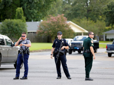 Baton Rouge shooting: Gunman kills 3 police officers, injures at least 5 other cops Baton Rouge shooting: Gunman kills 3 police officers, injures at least 5 other cops