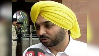 LS Speaker orders for a 9 member panel to look into the 'video row' sparked by Bhagwant Mann
