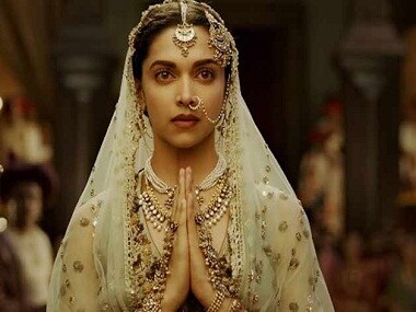 Padmavati Trivia: Anupriya Goenka In Shahid Kapoor, Deepika Padukone's  Ghoomar Played A Lesbain In A Viral Ad | India.com