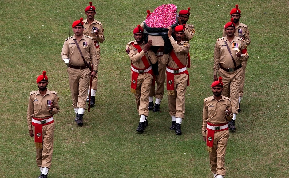 Pakistani soldiers carry the coffin containing the body of Edhi for the funeral. Pakistan gave Edhi a state funeral in recognition of his services to the country. A 19 gun salute was given, Pakistan's army spokesman, Lt. Gen. Asim Bajwa, tweeted. AP Pakistani soldiers carry the coffin containing the body of Edhi for the funeral. Pakistan gave Edhi a state funeral in recognition of his services to the country. A 19 gun salute was given, Pakistan's army spokesman, Lt. Gen. Asim Bajwa, tweeted. AP