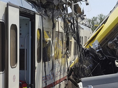 Italy: Thousands of mourners pay tribute to victims of Andria train crash Italy: Thousands of mourners pay tribute to victims of Andria train crash
