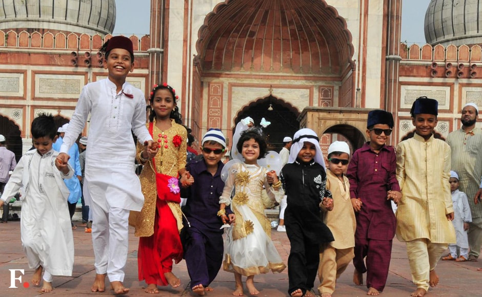 Ecstatic children, who were gifted 'Eidee' money by parents and elders, were at the forefront of the festivities, buying toys and other items from shops around the mosques.Naresh Sharma/Firstpost Ecstatic children, who were gifted 'Eidee' money by parents and elders, were at the forefront of the festivities, buying toys and other items from shops around the mosques.Naresh Sharma/Firstpost