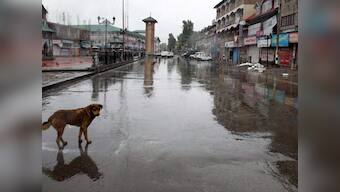 Police launches a clampdown on media in Kashmir in bid to contain violence