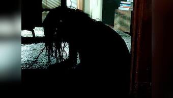 Lights Out review: Horror film wins with jump scares, avoids shallow shock value