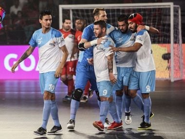 Mumbai beat Kolkata 4-2 to reach the Premier Futsal final. Image Courtesy: Premier Futsal twitter