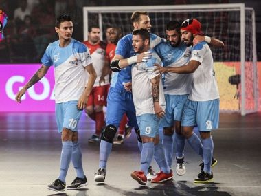 Premier Futsal: Ryan Giggs' Mumbai and Michel Salgado's Kochi to face-off in the final Premier Futsal: Ryan Giggs' Mumbai and Michel Salgado's Kochi to face-off in the final
