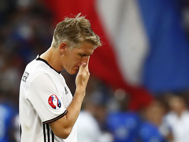 Bastian Schweinsteiger bids adieu to Germany, retires from international football Bastian Schweinsteiger bids adieu to Germany, retires from international football