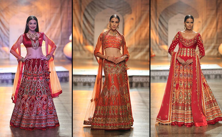 Actress-filmmaker Divya Khosla Kumar became the showstopper for Reynu Taandon's 'Kamangari' line. Facebook/ Fashion Design Council of India Actress-filmmaker Divya Khosla Kumar became the showstopper for Reynu Taandon's 'Kamangari' line. Facebook/ Fashion Design Council of India