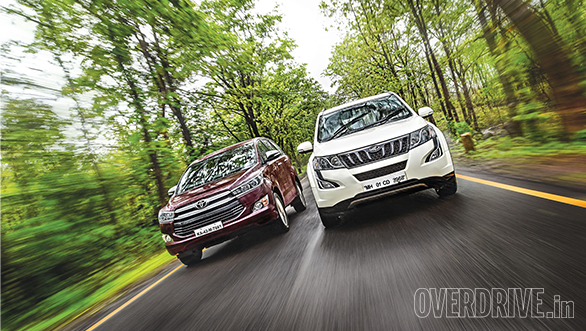 Comparo: Toyota Innova Crysta 2.8 AT vs Mahindra XUV500 2.2 AT Comparo: Toyota Innova Crysta 2.8 AT vs Mahindra XUV500 2.2 AT