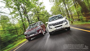 Comparo: Toyota Innova Crysta 2.8 AT vs Mahindra XUV500 2.2 AT