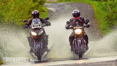 Comparo: Kawasaki Versys 650 vs Triumph Street Twin