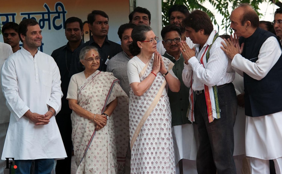 Congress President Sonia Gandhi, Congress Vice President Rahul Gandhi and Uttar Pradesh CM candidate Sheila Dikshit greet actor-turned-politician Raj Babbar and senior Congress leader Ghulam Nabi Azad in New Delhi, Naresh Sharma, Firstpost Congress President Sonia Gandhi, Congress Vice President Rahul Gandhi and Uttar Pradesh CM candidate Sheila Dikshit greet actor-turned-politician Raj Babbar and senior Congress leader Ghulam Nabi Azad in New Delhi, Naresh Sharma, Firstpost
