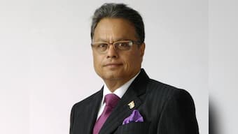 Fadnavis wants collector to go-slow after ex-MP Vijay Darda gets notice to vacate illegally occupied flats